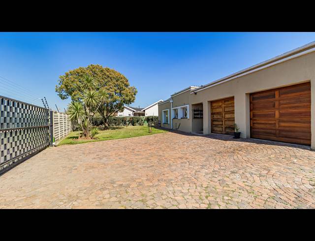 5 BEDROOM HOUSE FOR SALE IN POMONA